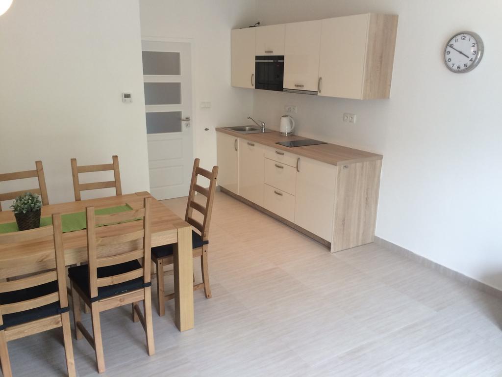 Apartmany Хлоховец Екстериор снимка