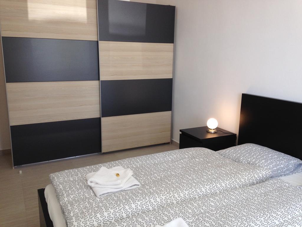 Apartmany Хлоховец Екстериор снимка