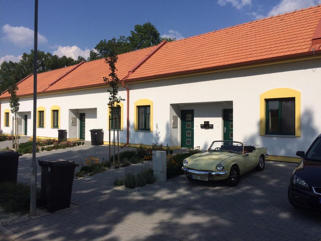 Apartmany Хлоховец Екстериор снимка